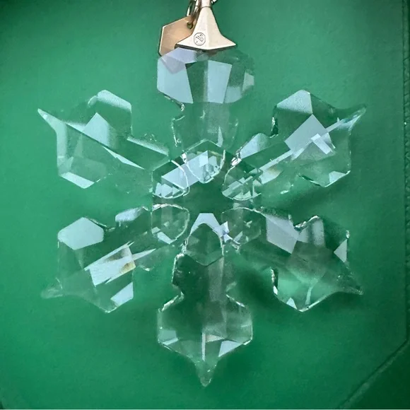 Swarovski | Holiday | 222 Swarovski Annual Ornament | Poshmark
